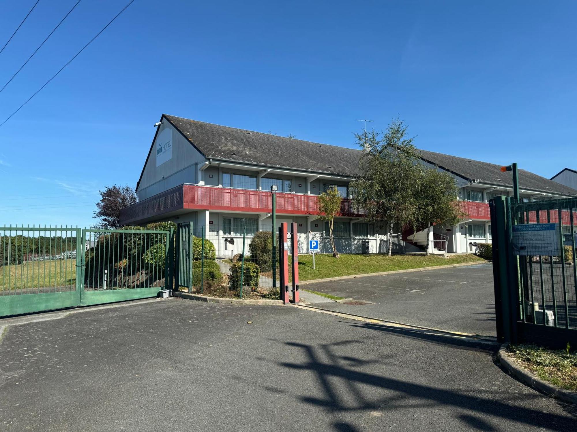 Brit Hotel Mayenne Luaran gambar