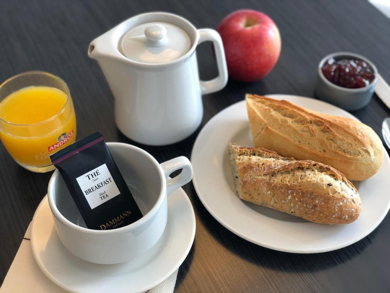 Brit Hotel Mayenne Luaran gambar